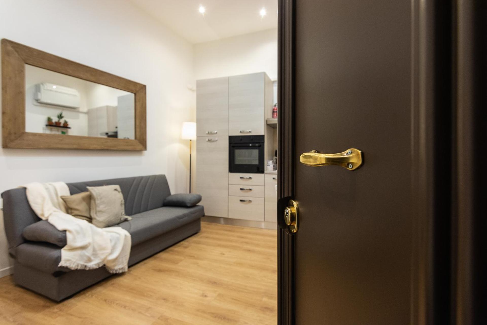 Adl Apartment Болоня Екстериор снимка