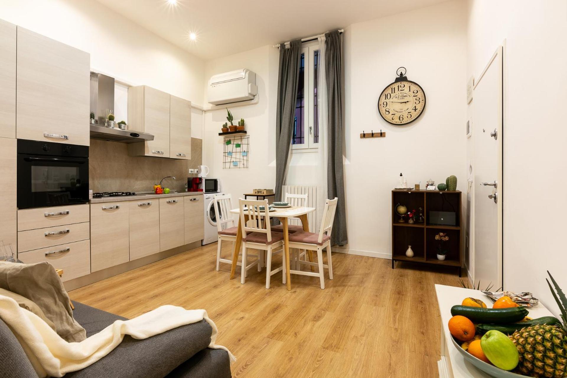 Adl Apartment Болоня Екстериор снимка